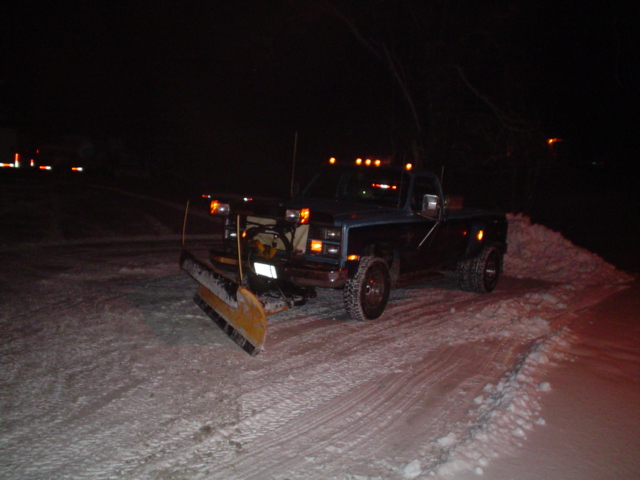 Feb 2010
K30 6BTA 5.9 400 Turbo/NP 205 No-Spin
Meyer 9' plow
