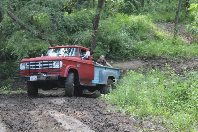 Doug's 70 W300 "Fun Ton" @ IA 2014
