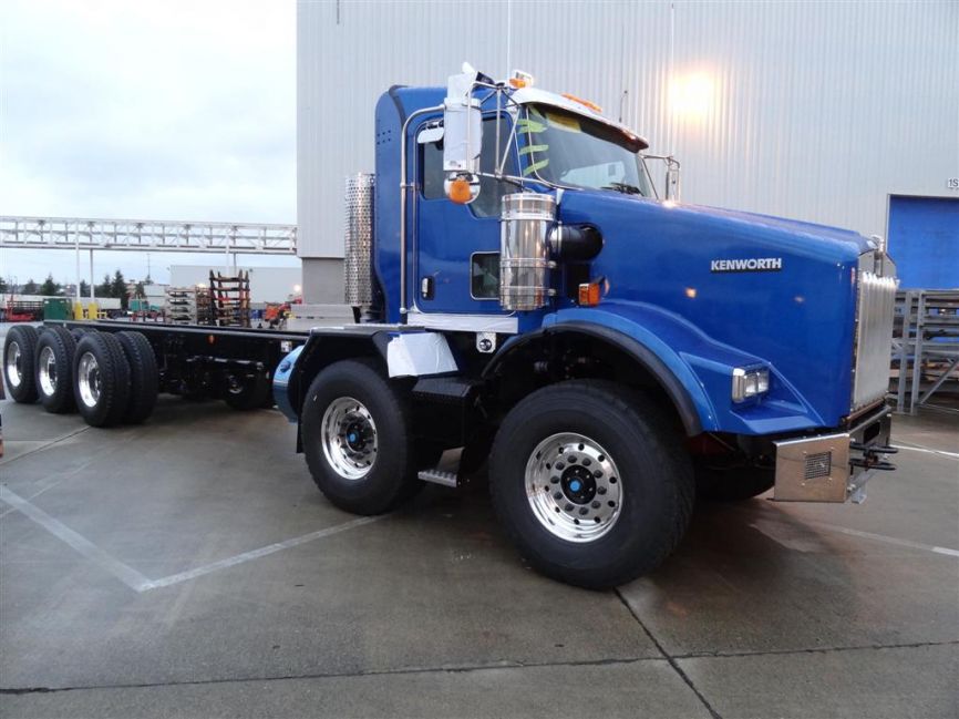 2013 KW Tridrive Chassis 600 HP Cummins
Waiting  for New 80 Ton Rotator Wrecker Body
