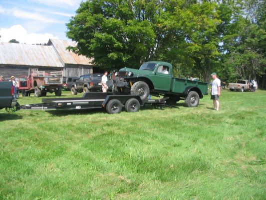 Unloading Dave Hibberd's Power Wagon
Pat Hogan on left and Terry in Bozrah on right supervising the unloading
