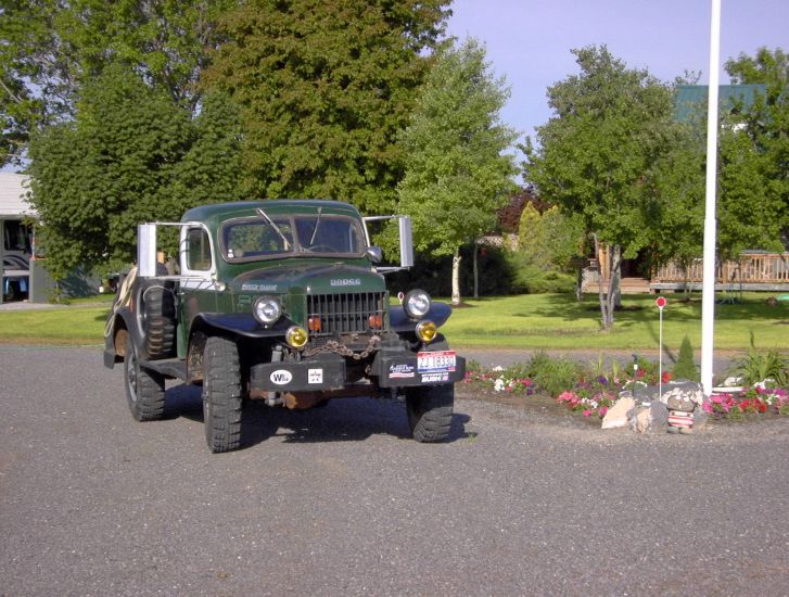 Mike Stone's 1948 B-1-PW
Picture taken at Mike's place in Jerome, Idaho
[url=http://www.t137.com/registry/display.php?serial=83907367]Registry Entry[/url]

