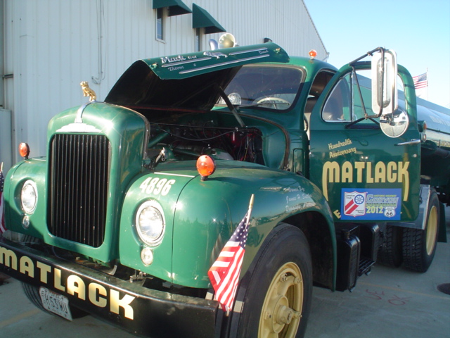 ATHS__Trucks_at_Tank_Trailer_Cleaning__E_St_Louis_9-8-12_002.jpg