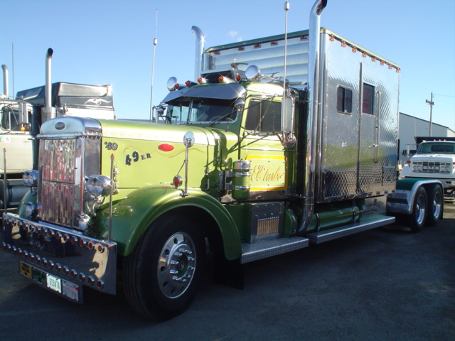 ATHS__Trucks_at_Tank_Trailer_Cleaning__E_St_Louis_9-8-12_018.jpg